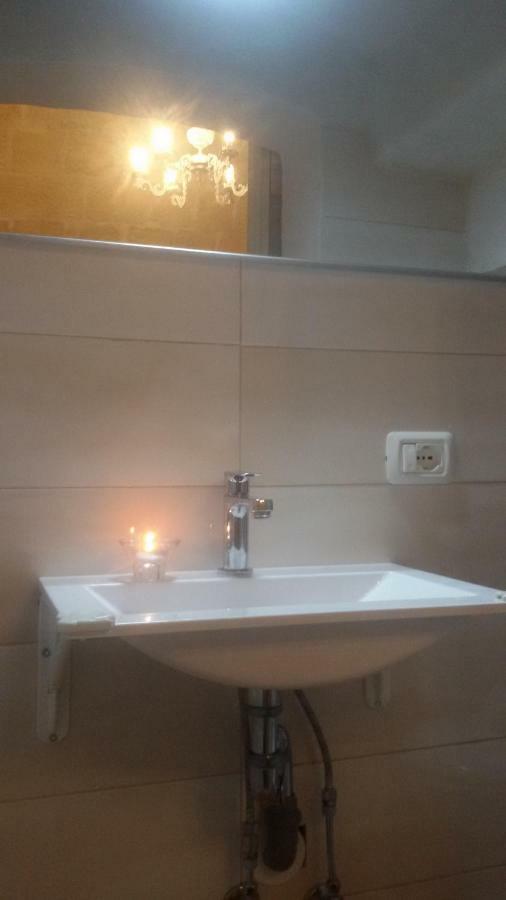 Ferienwohnung La Casa Di Lo Monopoli Exterior foto